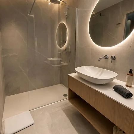 Tower 4*