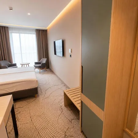 Ξενοδοχείο Tower 4*