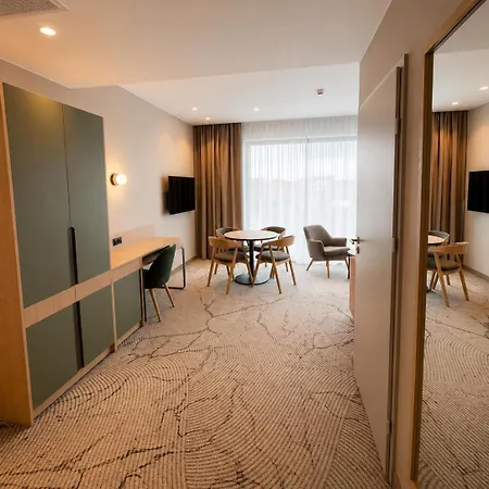 Tower 4* Βρότσλαβ