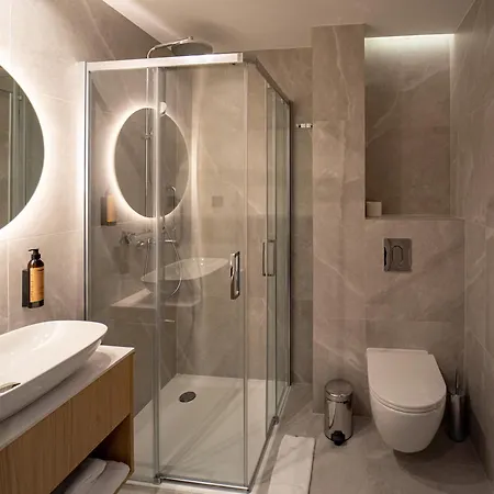 Tower 4*